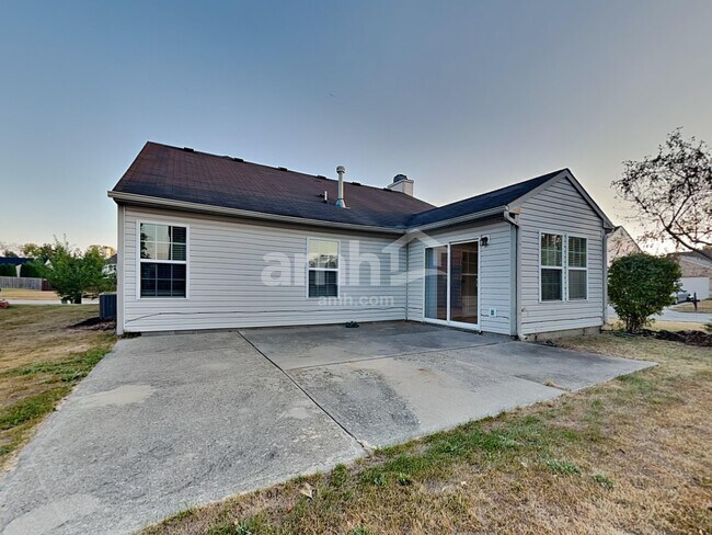 Building Photo - 11 Fillmore Way