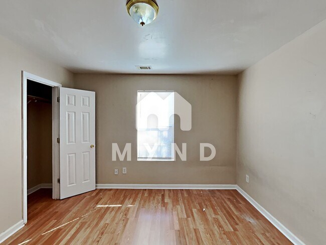 Building Photo - 213 Toby Springs Ln