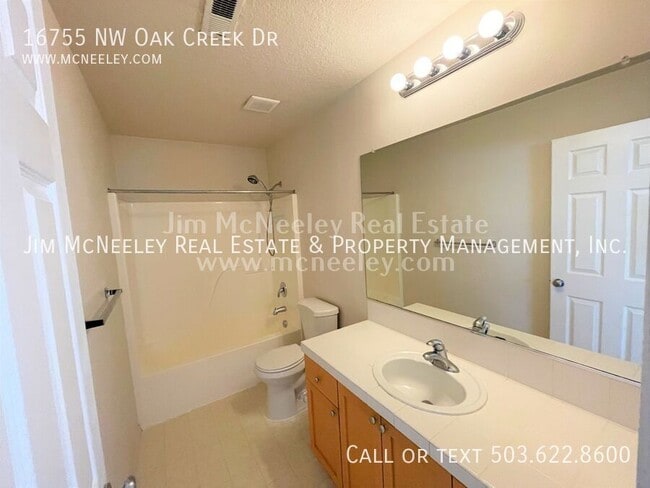 Building Photo - 16755 NW Oak Creek Dr