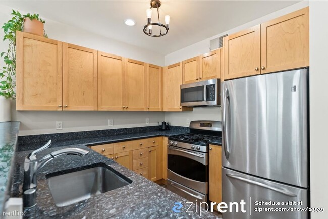 Building Photo - 1 br, 1 bath Condo - 4395 Piedmont Ave, Oa...