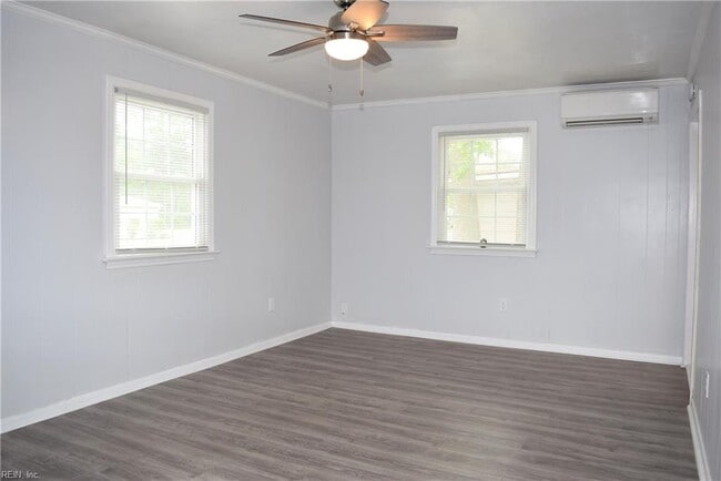 Building Photo - 1312 Sparrow Rd
