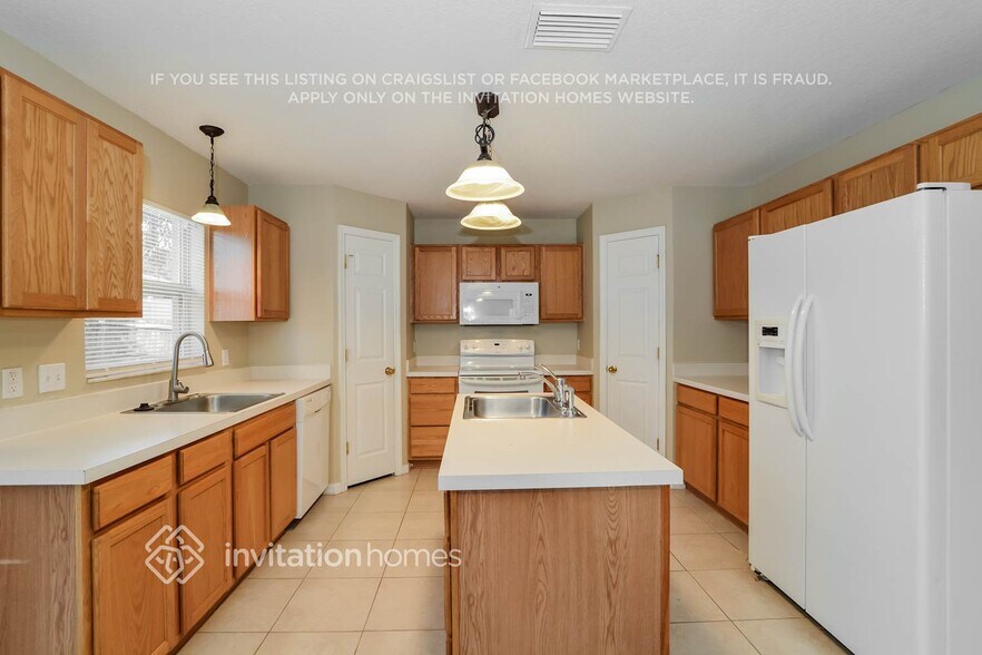 Building Photo - 2005 Elmhurst Ln