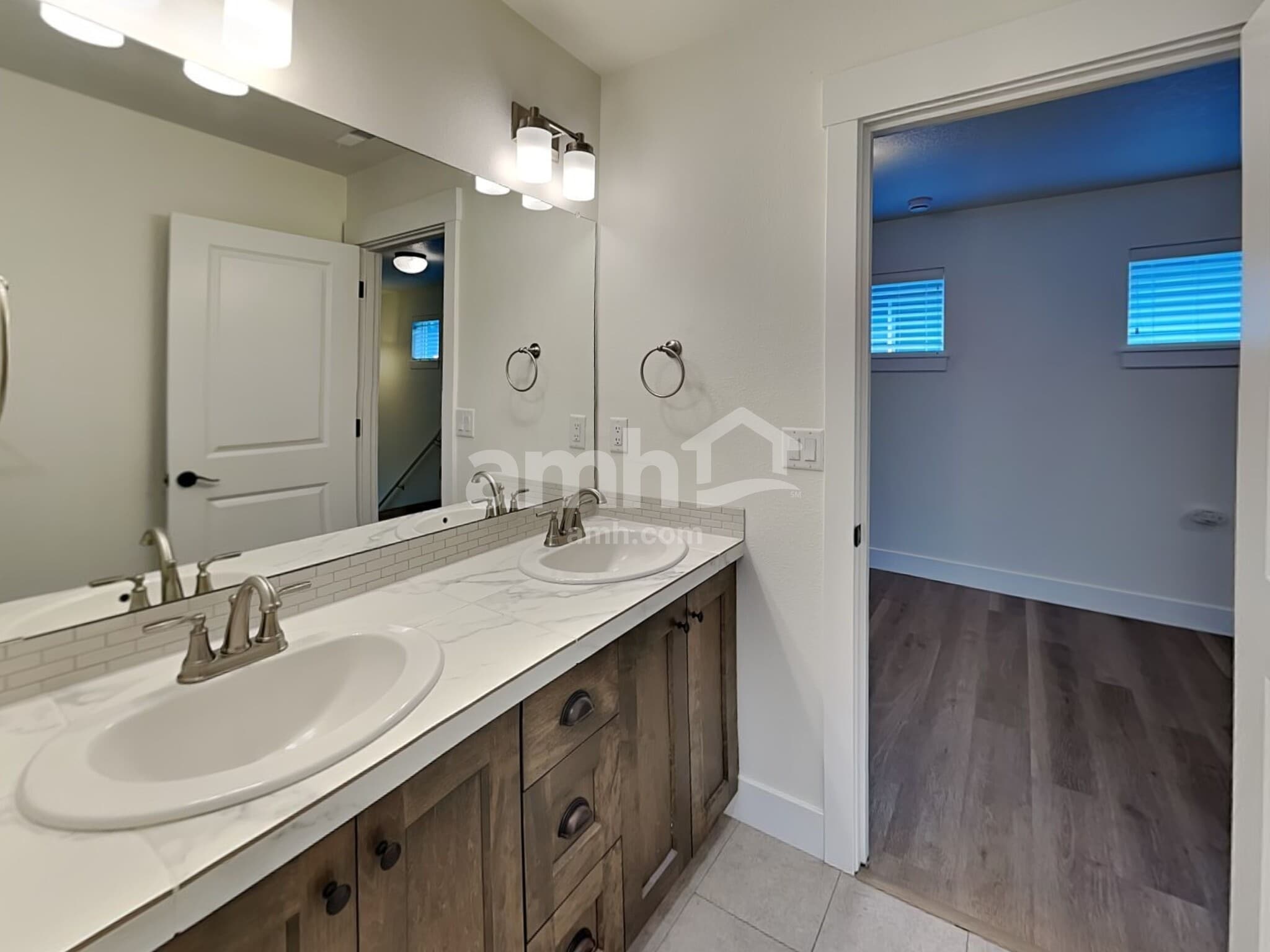 Building Photo - 7029 S 11th St