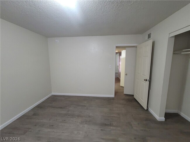 Building Photo - 304 Orland St