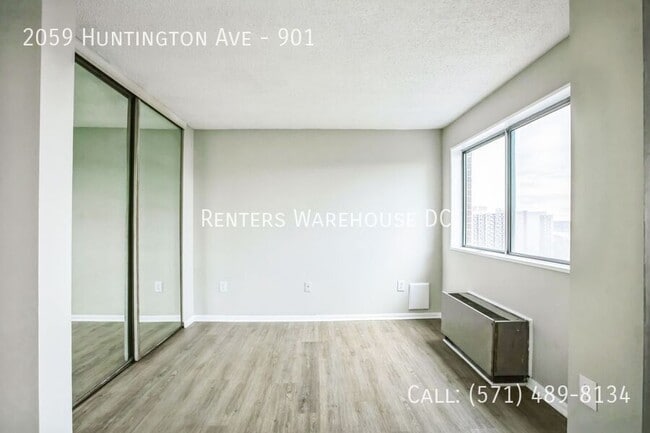 Building Photo - 2059 Huntington Ave
