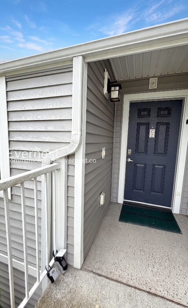 Building Photo - 4001 S 211th Pl