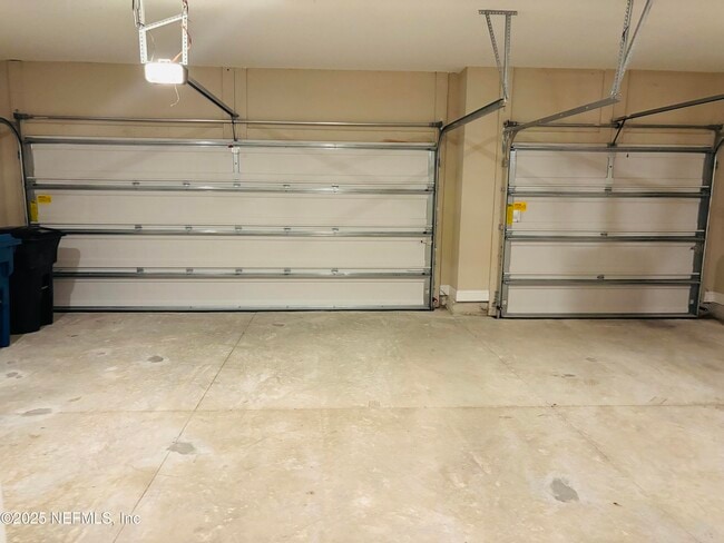 Building Photo - 380 Brybar Dr