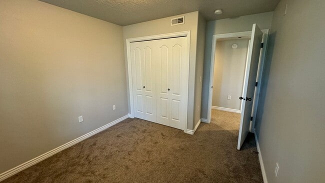 Building Photo - Beautiful 3 bedroom 2 bath in Pleasant Grove