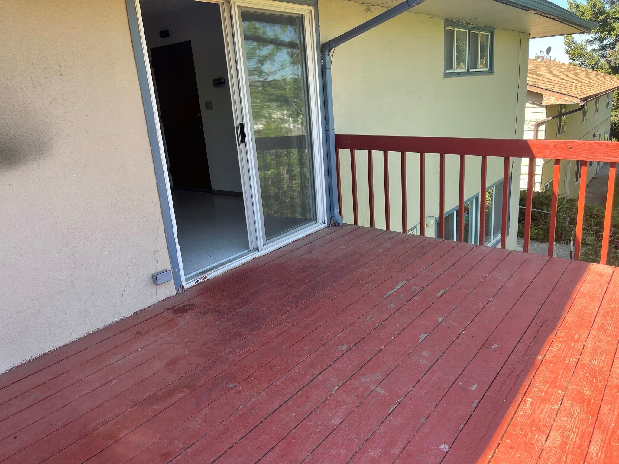 Building Photo - 810 NE Michigan St