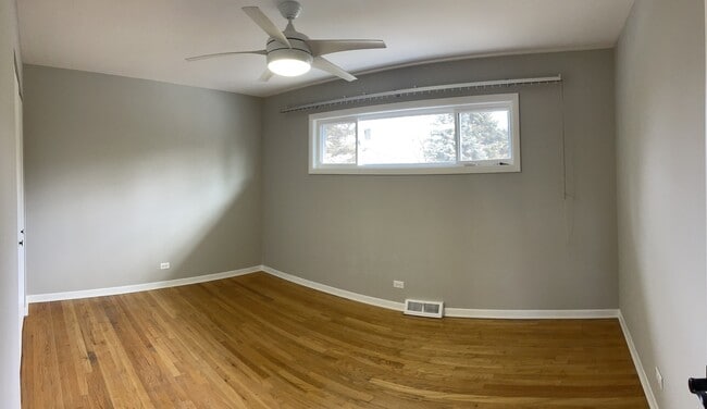 Building Photo - 837 S Iowa Ave
