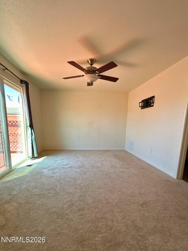 Building Photo - 17630 White Tail Ct