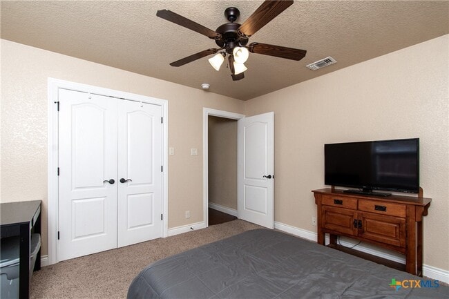 Building Photo - 2513 Jackson Dr