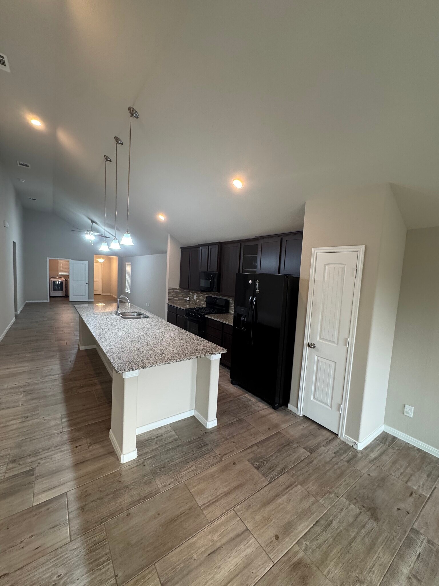 Building Photo - 7911 Tuscan Cypress Dr