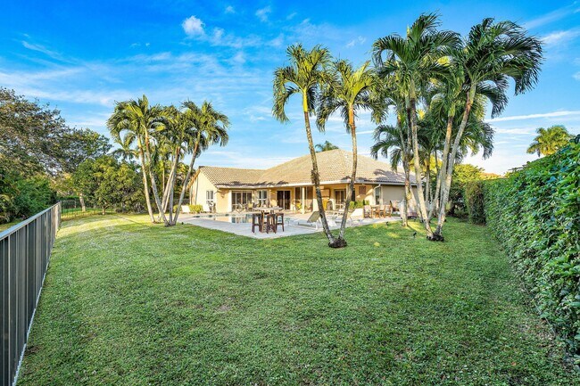 Building Photo - 20376 Hacienda Ct