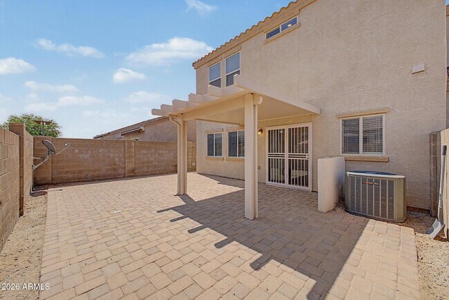 Building Photo - 8748 W Wood Dr