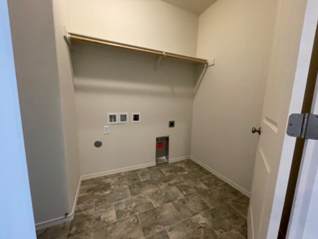 Building Photo - Charming 3 Bed/2 Bath Single Family Home i...