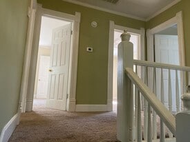 Building Photo - 200 S Elliott St