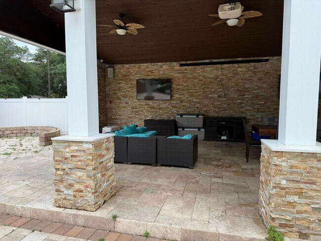 Building Photo - Multi Acreage Property in the Mandarin Section of Jacksonville