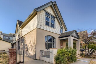 Building Photo - Stunning 4 bedroom, 4 bathroom home near Sloan's Lake!