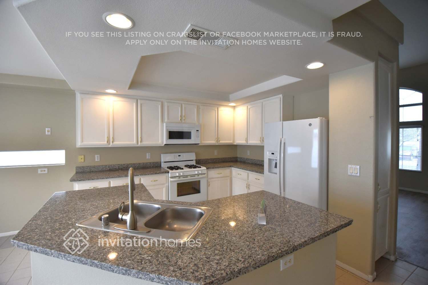 Building Photo - 8664 Raindrop Canyon Ave
