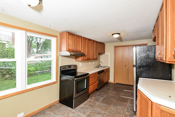 Building Photo - 123 4th Ave E