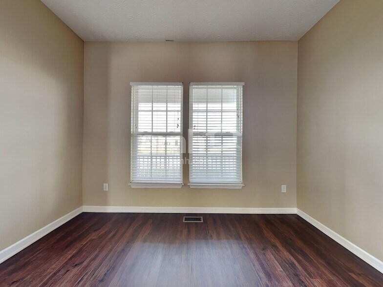 Building Photo - 2561 Rockcastle Ct