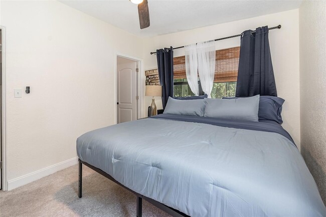 Building Photo - 2721 E Marks St