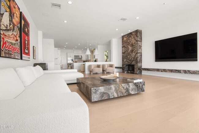 Building Photo - 7216 Littler Ct