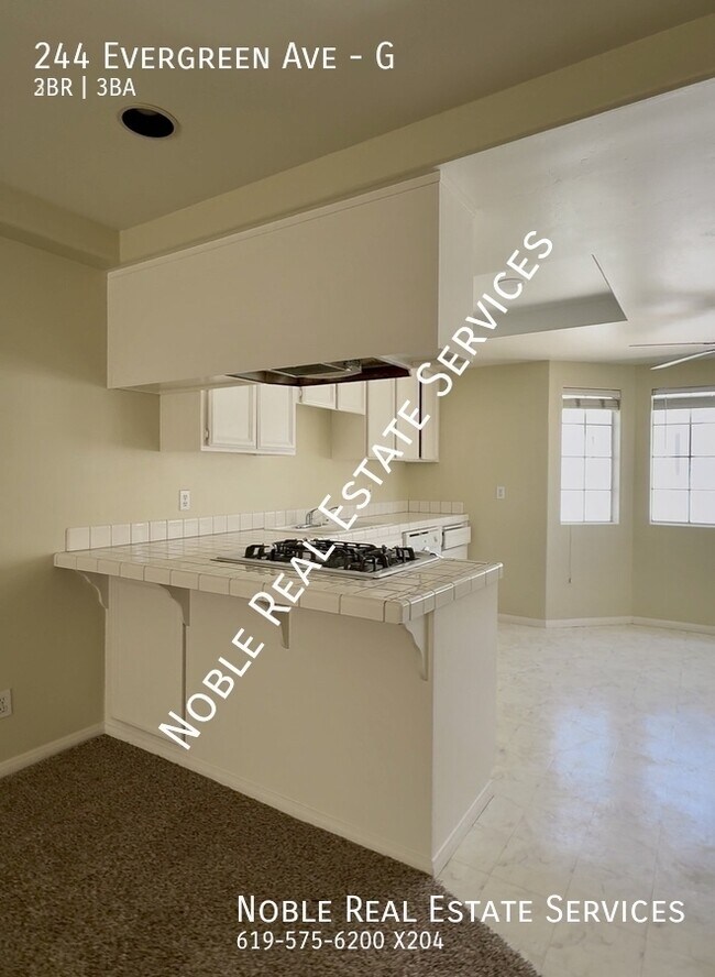 Building Photo - 244 Evergreen Ave