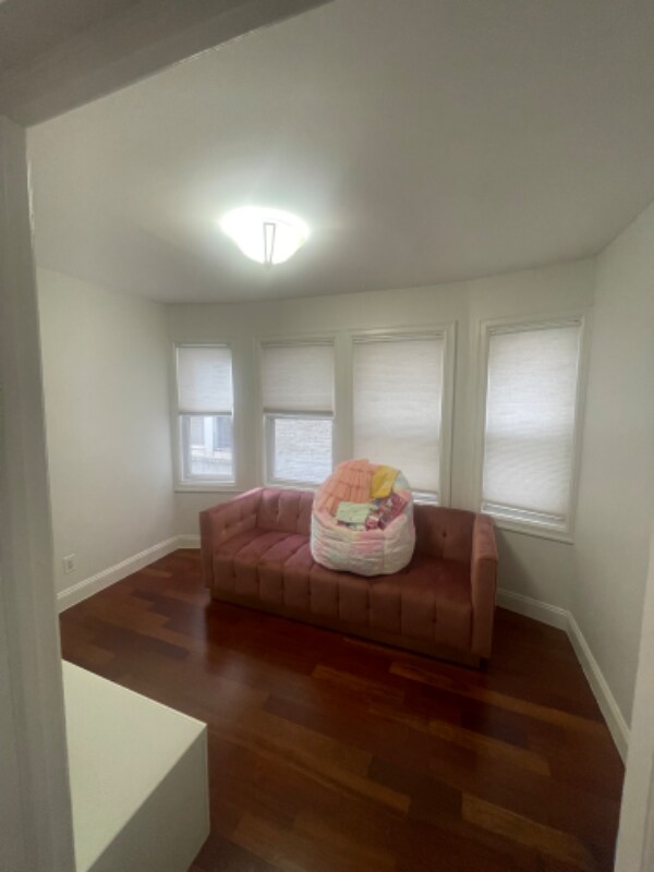 Building Photo - 4109 Bronxwood Ave