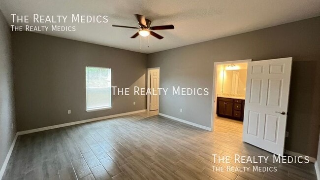 Building Photo - 276 Santo Domingo Ave SW