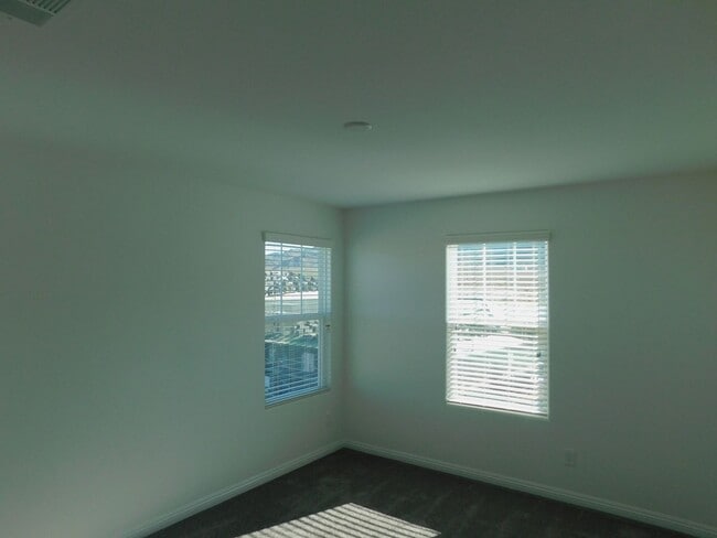 Building Photo - 1192 Mission View Ct