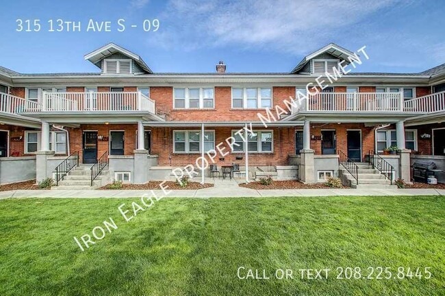 Building Photo - Rosewood Apartments