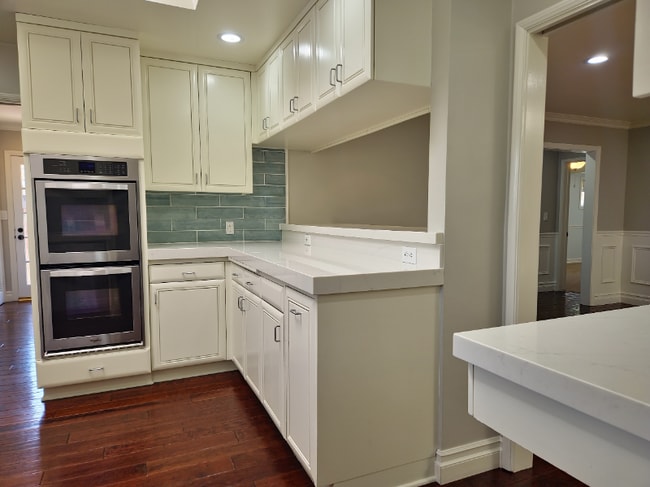 Building Photo - 1219 Essex Ln