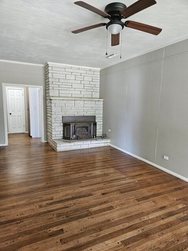 Building Photo - 2158 N Boonville Ave