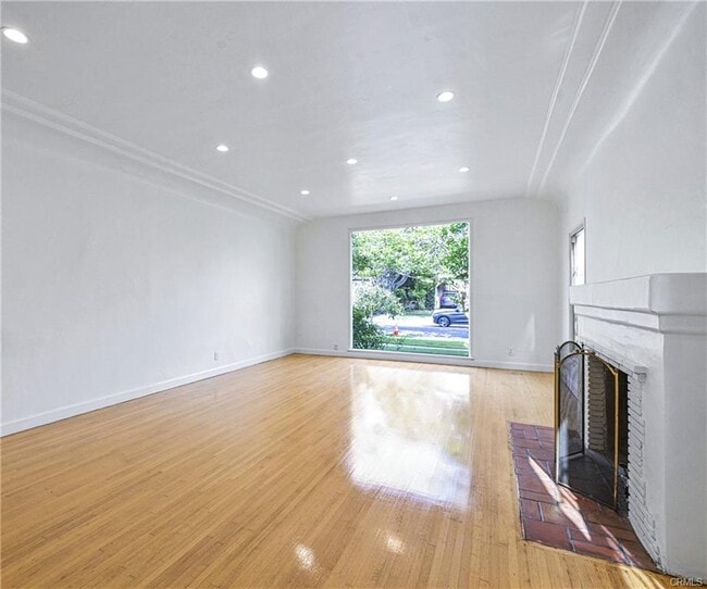 Building Photo - 1119 S Crescent Heights Blvd