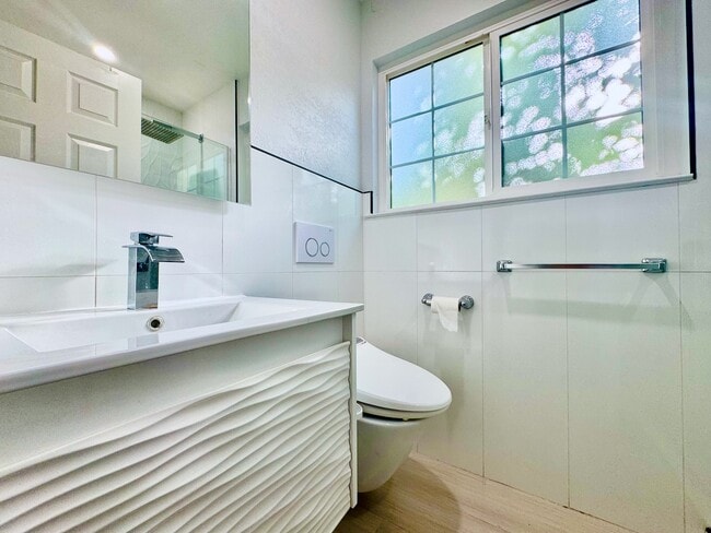 Building Photo - 3104 Linkfield Way