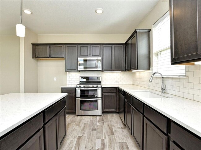 Building Photo - 109 Harborside Dr