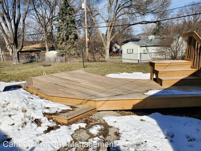 Building Photo - 3 br, 1.5 bath House - 1109 Timothy Ave