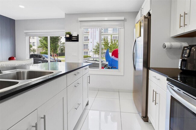 Building Photo - 25872 SW 139th Path