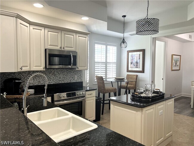 Building Photo - 10541 Marino Pointe Drive