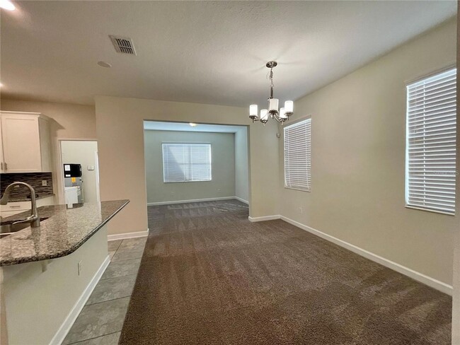 Building Photo - 11854 Sonnet Ave