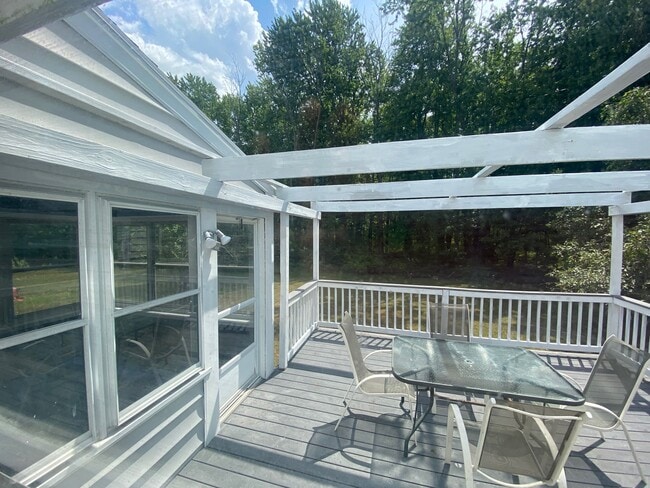 Spacious deck - 1694 E River Rd