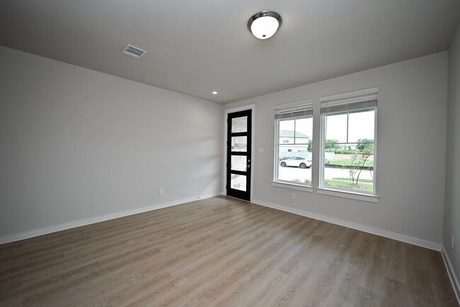 Building Photo - 33019 School Hl Rd