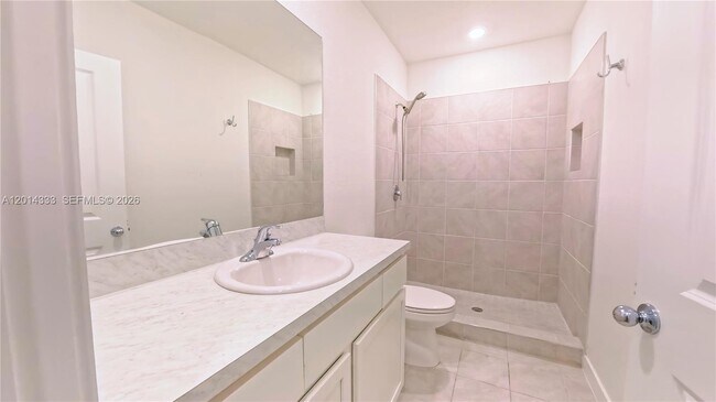 Building Photo - 1232 NE 5th Ct