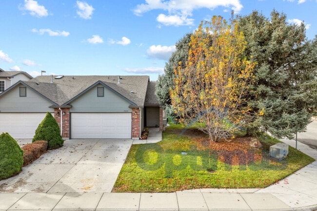 Building Photo - Prime Location & Modern Comfort – 2-Bed/2-Bath Home Ready for You