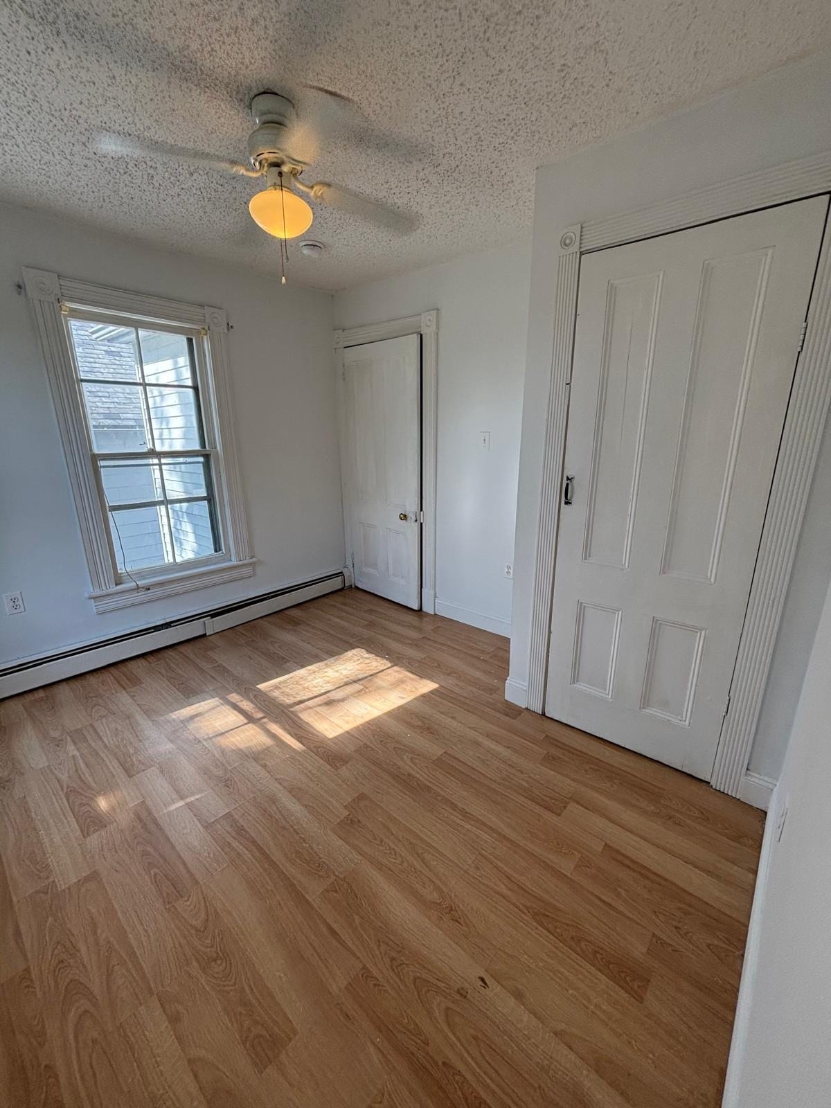 ROOM 1 - 54 Hamburg Ave
