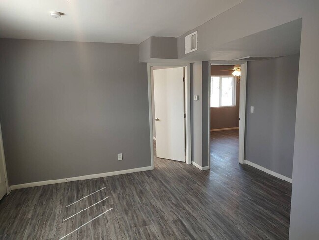 Building Photo - 1 Bedroom - 1 Bath -  Plus Office - 795 Sq...