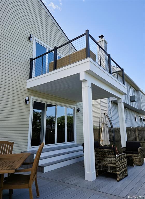 Building Photo - 2706 Peconic Ave