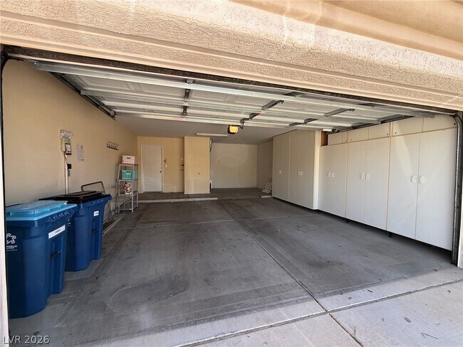Building Photo - 10905 Mill Cove Ave